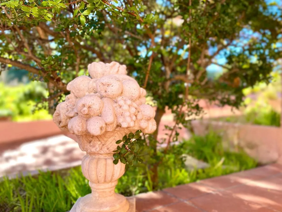 Villa Ginestra La Maddalena  0*, La Maddalena (Sassari) Italy