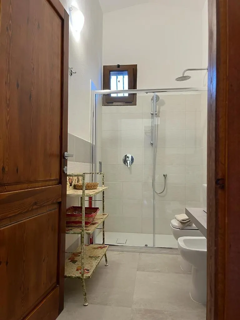 Apartment Villa Ginestra La Maddalena