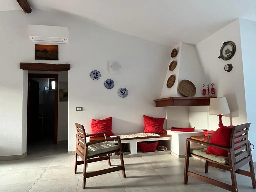 Villa Ginestra La Maddalena  La Maddalena (Sassari)
