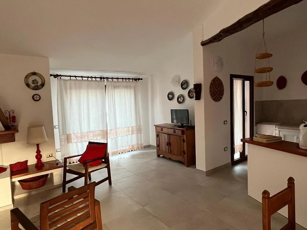 Apartment Villa Ginestra La Maddalena